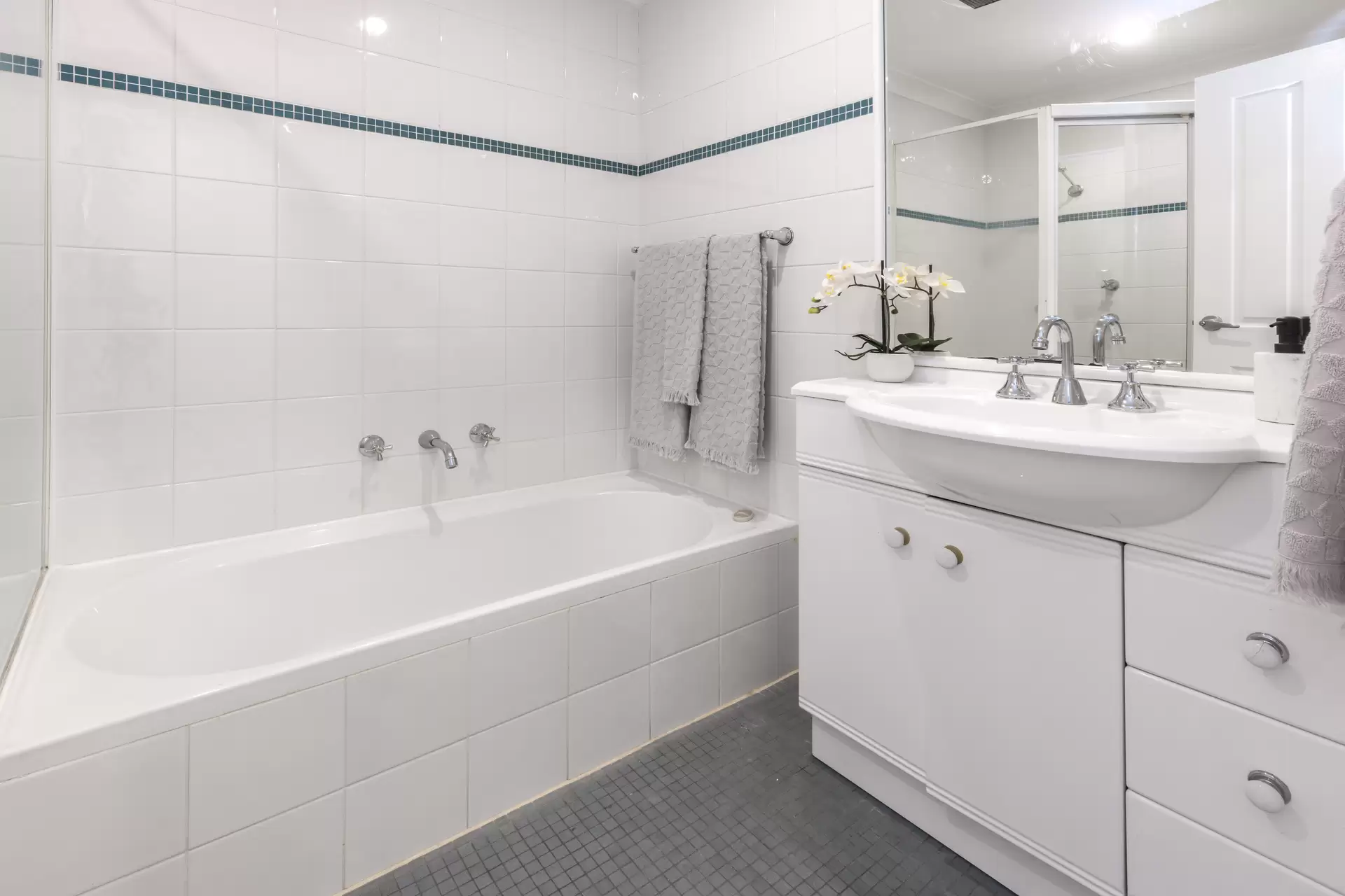 4/216 Penshurst Street, Willoughby Sold by Aurora Property - image 7