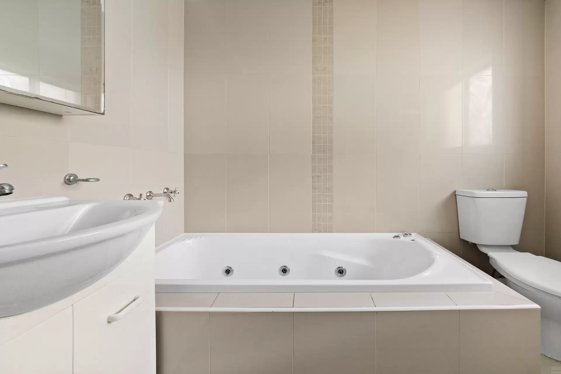 3/11-13 Tennyson Street, Parramatta Sold by Aurora Property - image 6