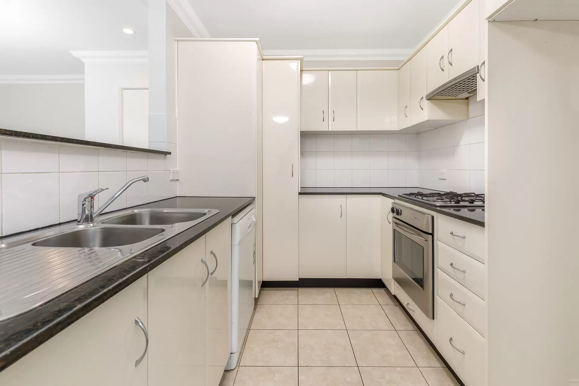 10/20 Essex Street, Epping For Lease by Aurora Property - image 3