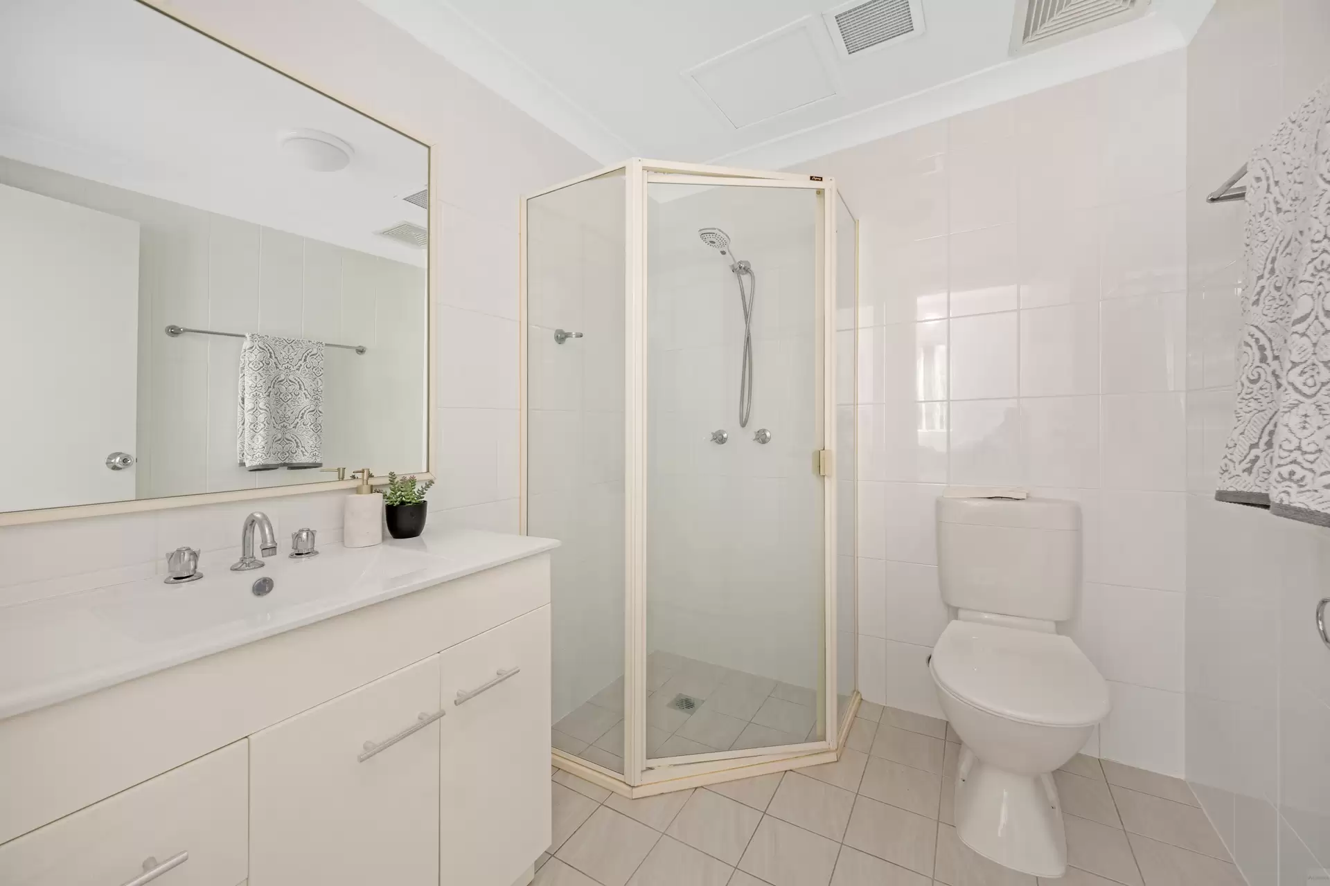 84/94-116 Culloden Road, Marsfield Auction by Aurora Property - image 7