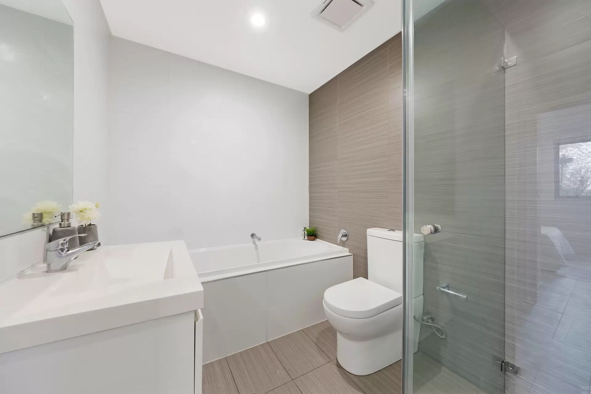 7/213-215 Carlingford Road, Carlingford For Sale by Aurora Property - image 7