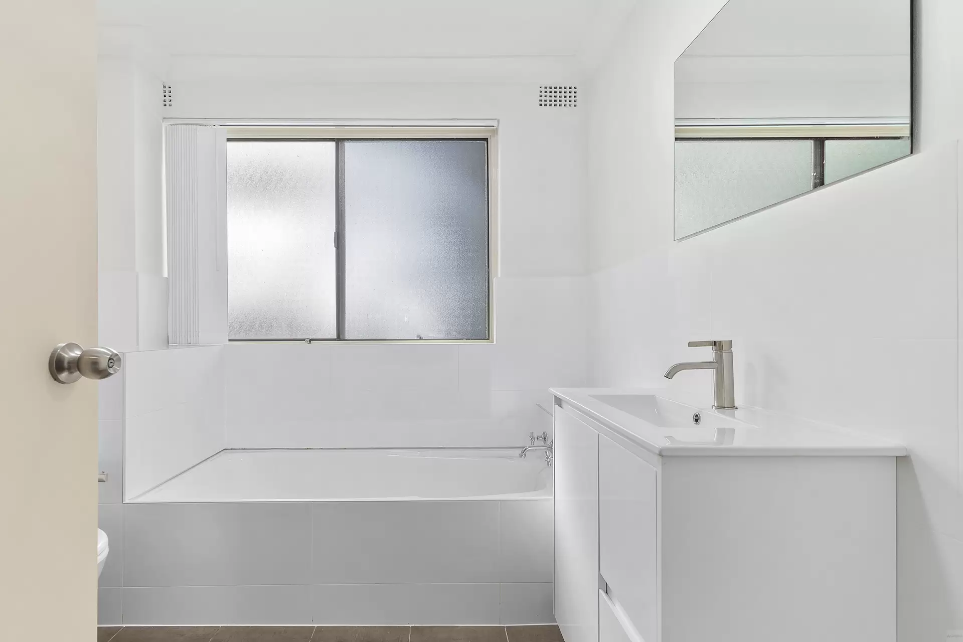 9/7 Epping Road, Epping For Lease by Aurora Property - image 4