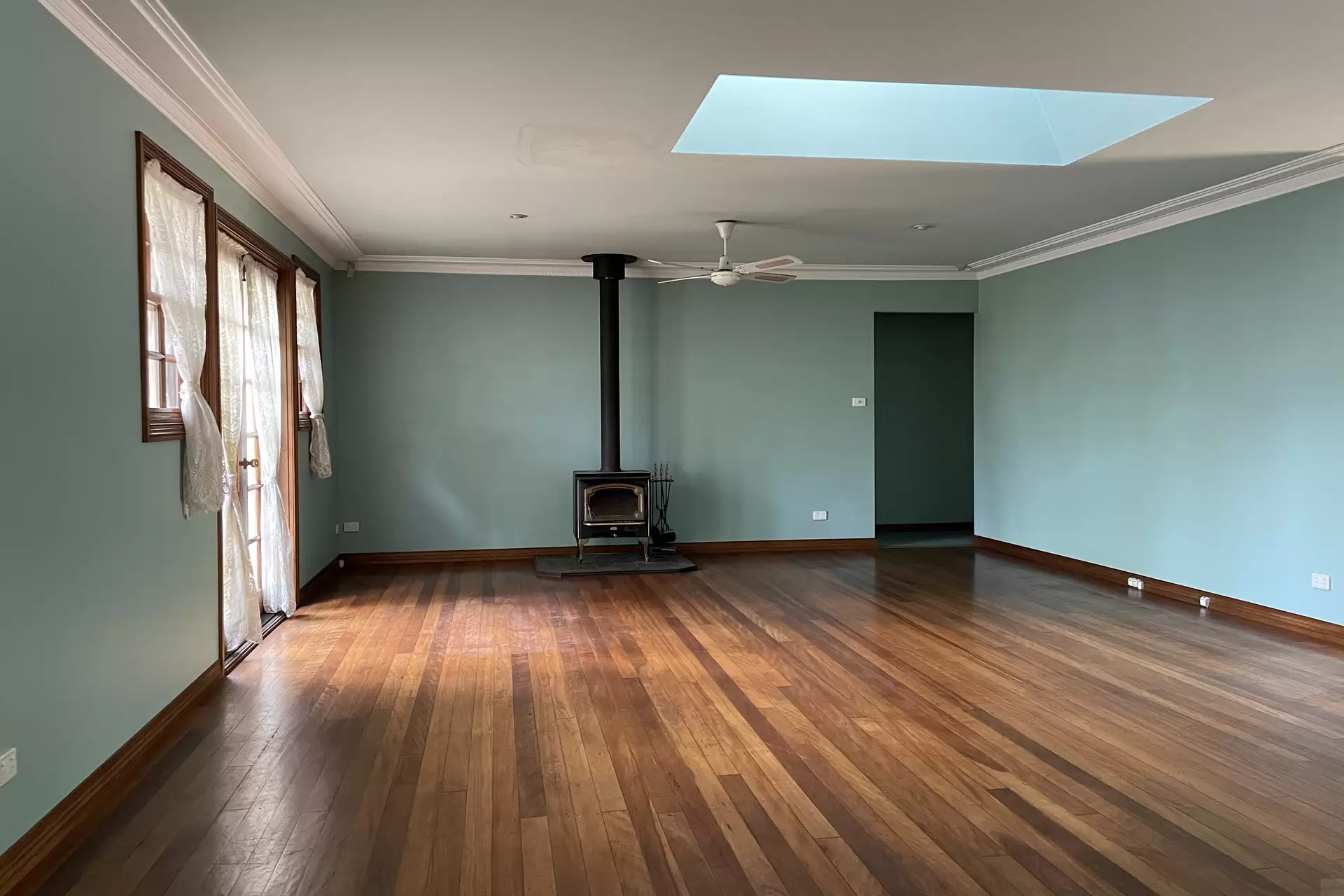 5A Hillcrest Avenue, Epping For Lease by Aurora Property - image 3