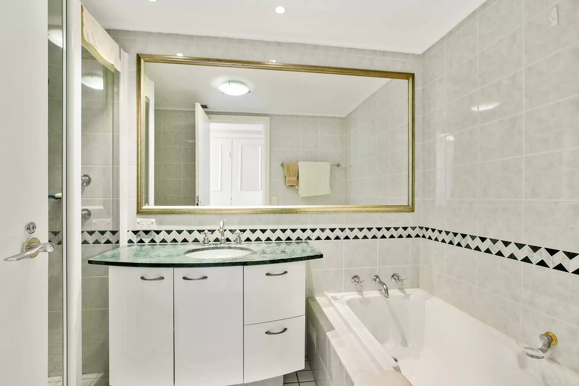 A17/2 Brady Street, Mosman Leased by Aurora Property - image 6