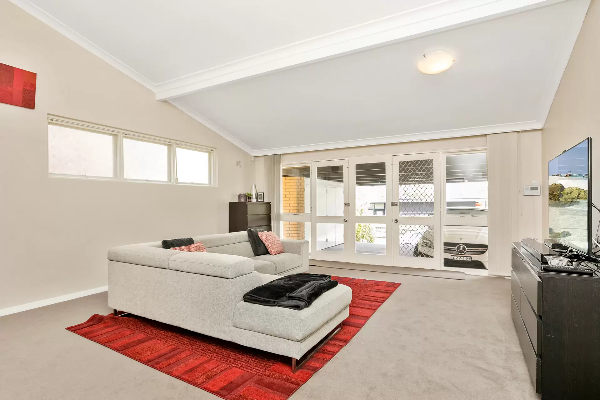 4 Knight Place, Castlecrag For Lease by Aurora Property - image 3