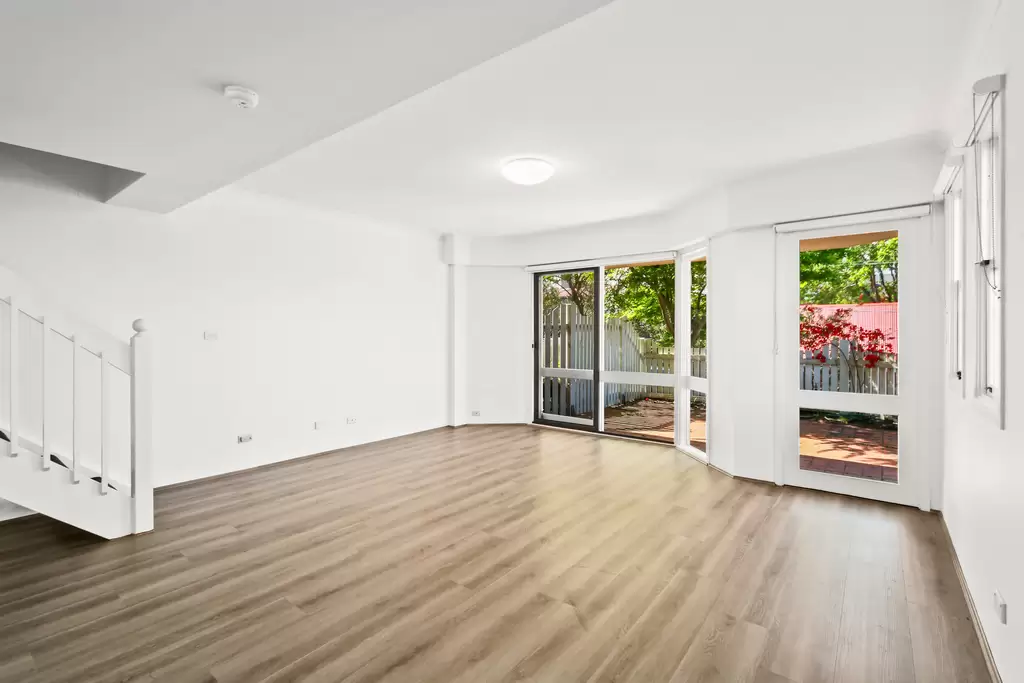 7/241 Ben Boyd Road, Neutral Bay For Lease by Aurora Property